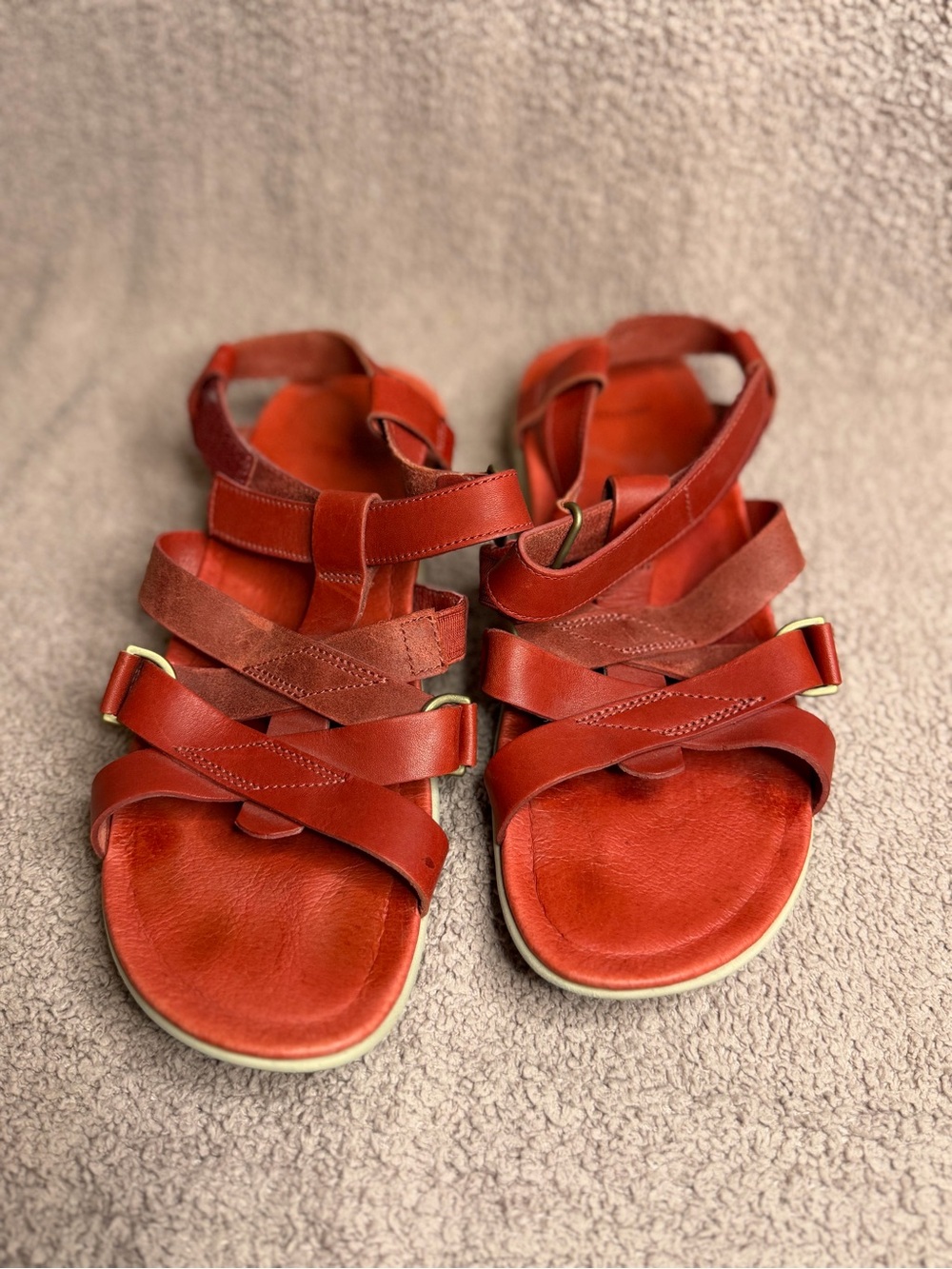 Merrell Bossanova Women’s Red Leather Strappy Sandals Size 8 EU 39